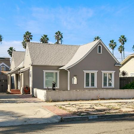 Updated Home & Studio - Walk To Beach & Downtown Home Oceanside Exterior photo